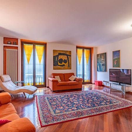 Appartamento Magnifico - Porta Venezia - Wifi Милано Екстериор снимка