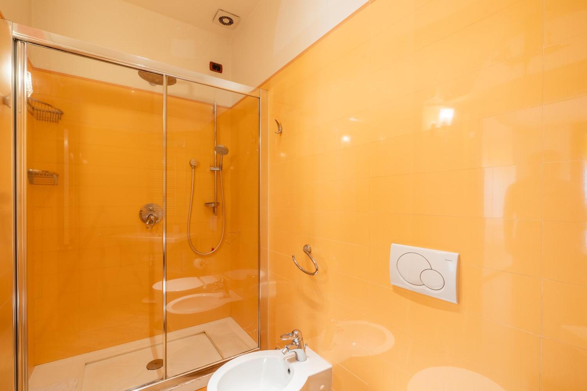 Appartamento Magnifico - Porta Venezia - Wifi Милано Екстериор снимка
