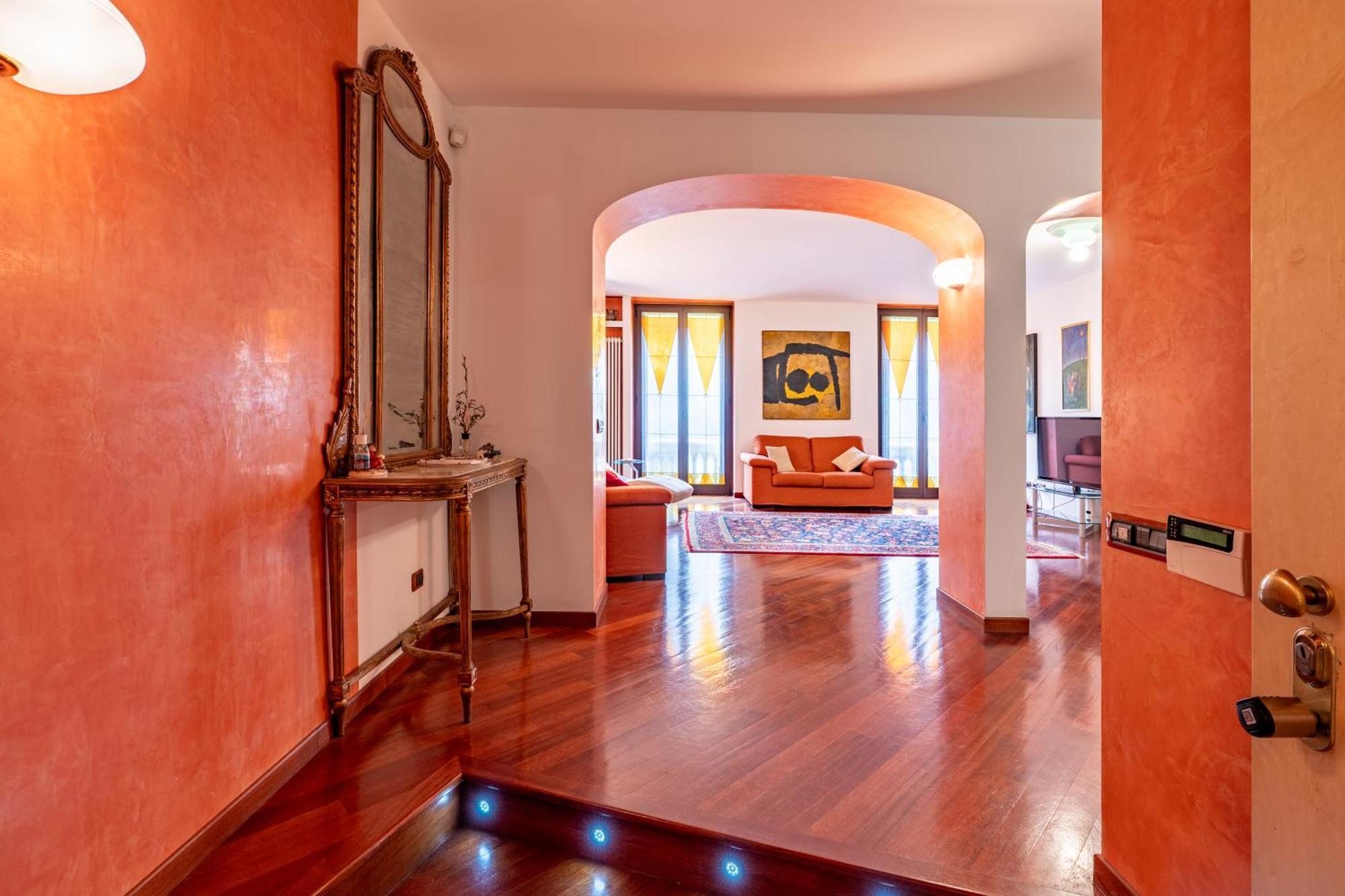 Appartamento Magnifico - Porta Venezia - Wifi Милано Екстериор снимка